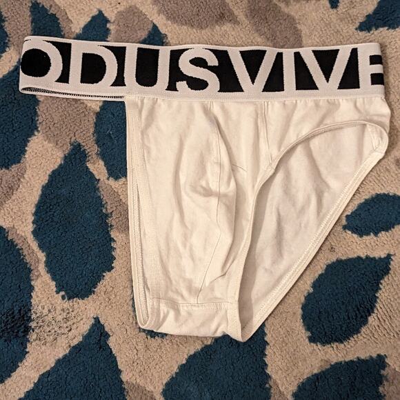 Modus Vivendi Twin Brief, Medium - Picture 10 of 13